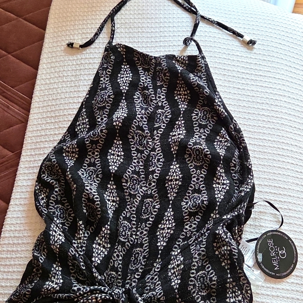 Stylish Black and White Leg Wrap Around Backless Jumpsuit - Picture 4 of 11